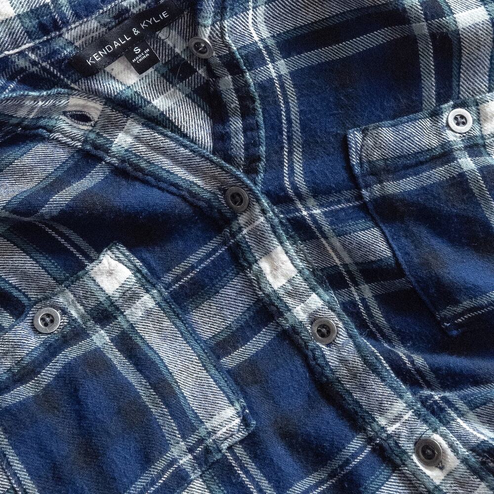 Kendall & Kylie Flannel Shirt Size S Blue Plaid Button Up Casual Top - Picture 9 of 11